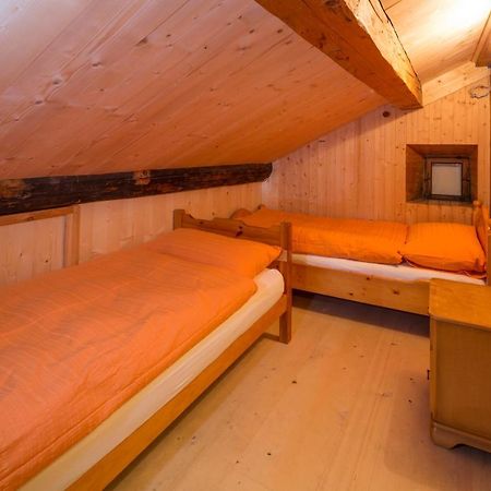 Отель Gasthaus Alpenrose Juf Экстерьер фото